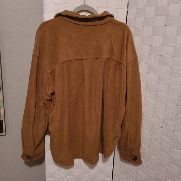 Shacket - Picture 4 of 6